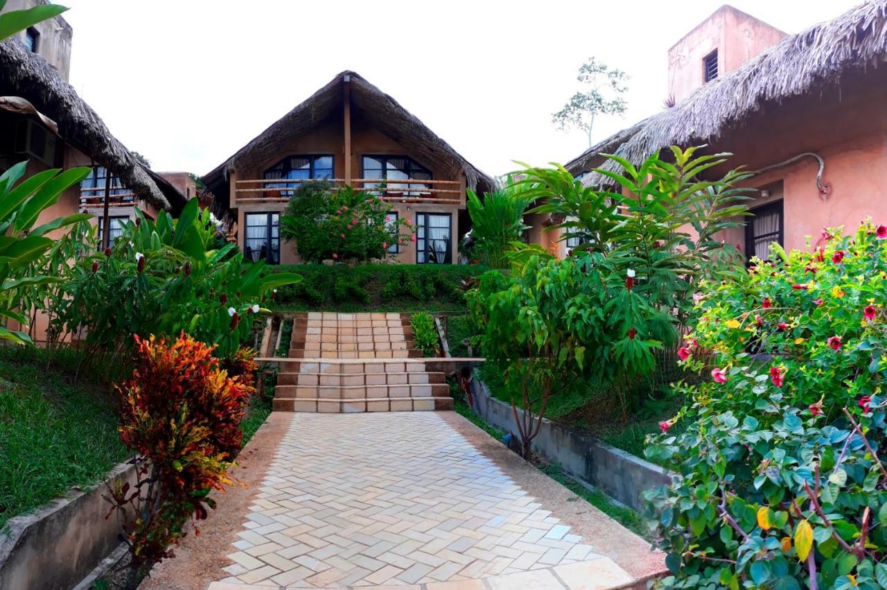Axkan Palenque, Shows En Vivo & Gastronomia Mar Y Tierra & Travel Agency المظهر الخارجي الصورة