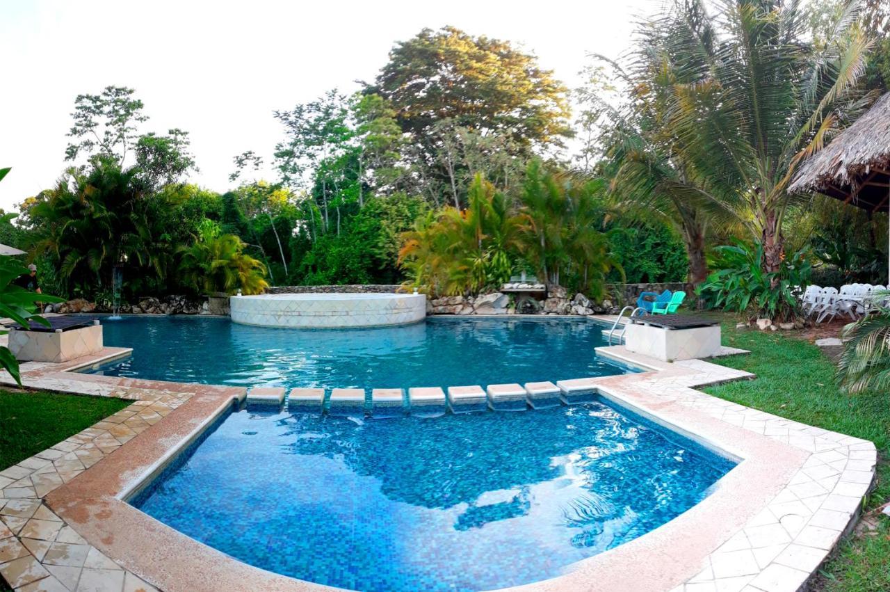 Axkan Palenque, Shows En Vivo & Gastronomia Mar Y Tierra & Travel Agency المظهر الخارجي الصورة