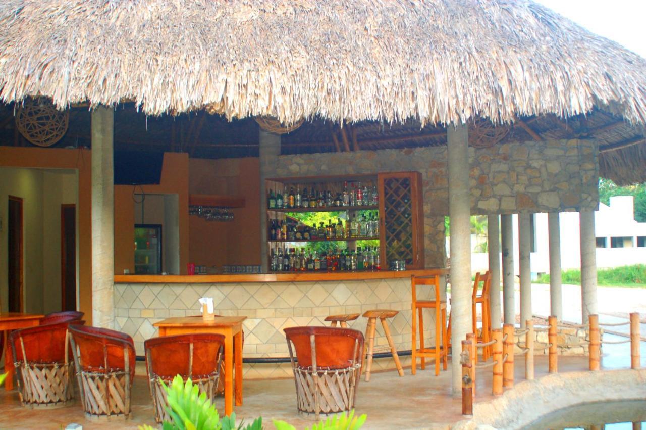 Axkan Palenque, Shows En Vivo & Gastronomia Mar Y Tierra & Travel Agency المظهر الخارجي الصورة