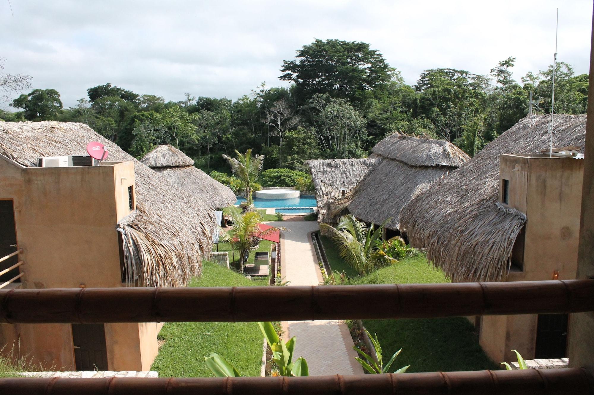 Axkan Palenque, Shows En Vivo & Gastronomia Mar Y Tierra & Travel Agency المظهر الخارجي الصورة