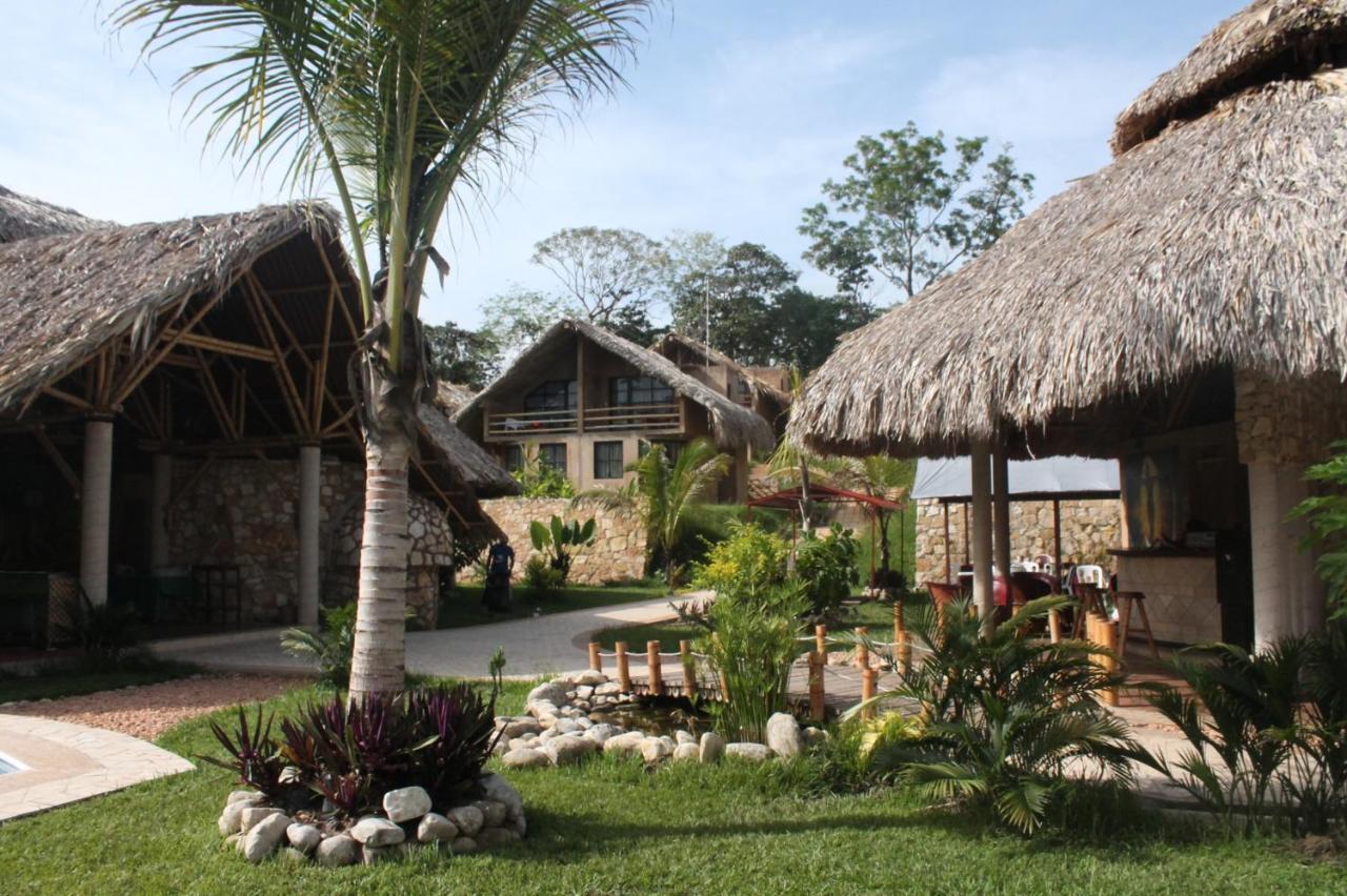 Axkan Palenque, Shows En Vivo & Gastronomia Mar Y Tierra & Travel Agency المظهر الخارجي الصورة